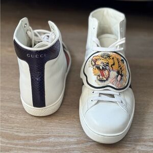 Men’s Gucci White High-Top Sneakers with Tiger Patch